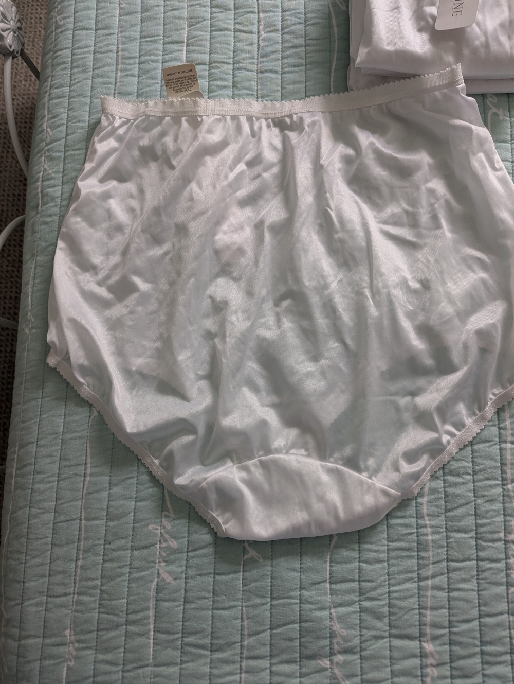 Ladies NWT Shawdowline Grannie Panties Size 7 - Picture 4 of 4